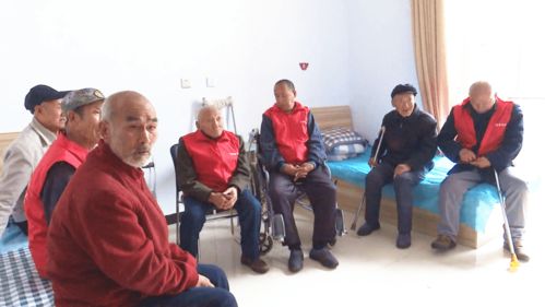 我縣積極探索優(yōu)化居家和社區(qū)養(yǎng)老服務(wù)，全力構(gòu)建老有所養(yǎng)新格局